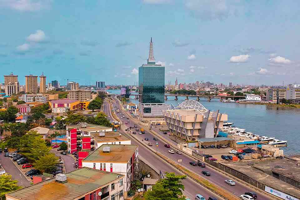 A Nigéria apresenta novos centros de vistos para o Reino Unido featured image