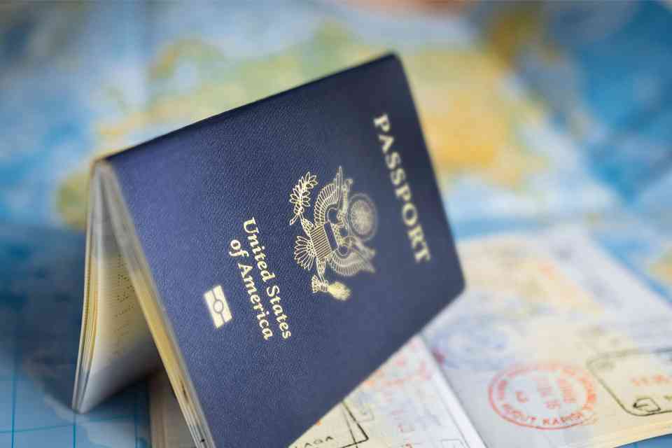 ETA do Reino Unido para cidadãos com dupla nacionalidade: Qual passaporte você deve usar? featured image